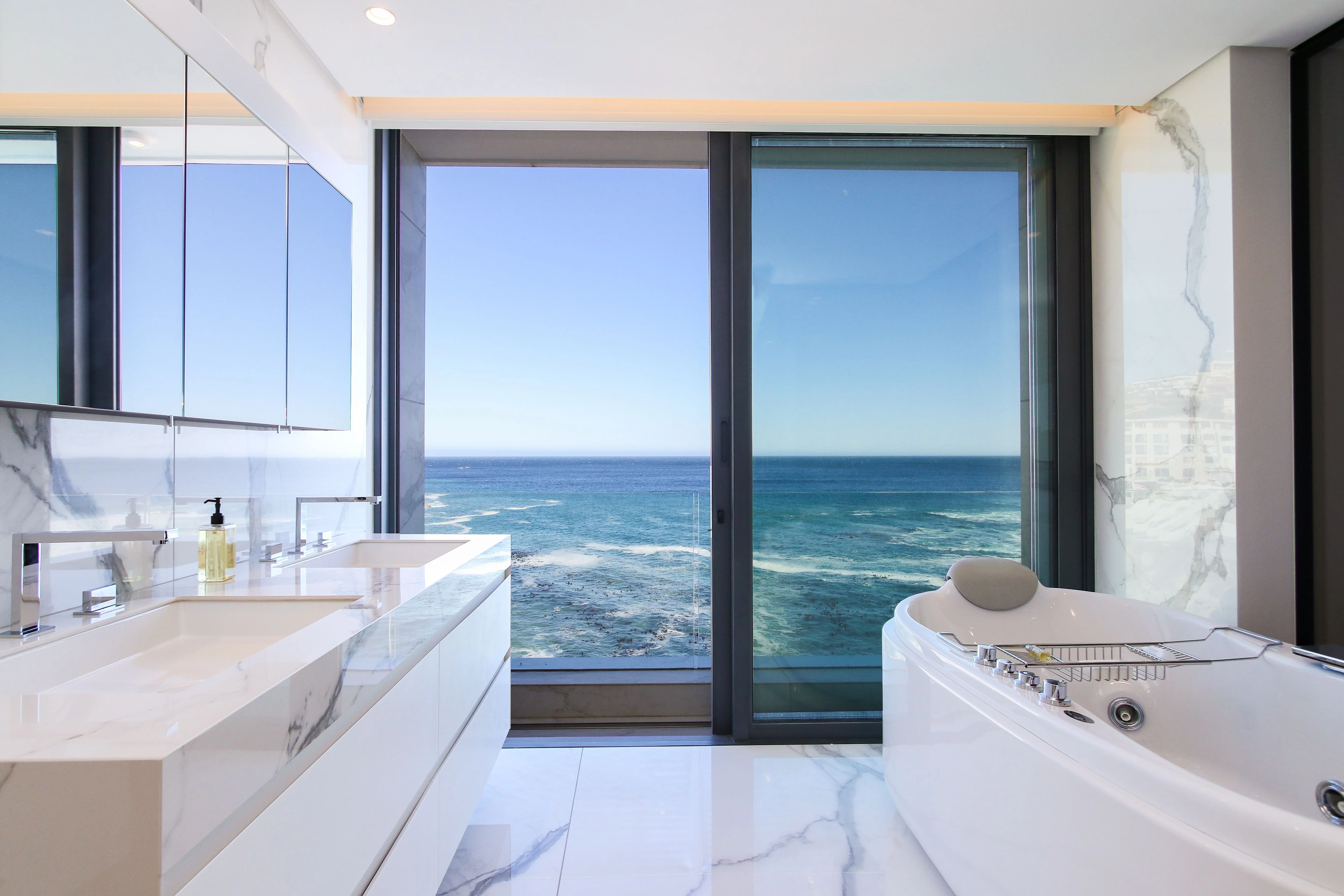 Aurum - Bantry Bay, Cape Town - Image 7